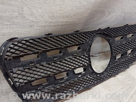 ФОТО Решетка радиатора бампера переднего для Mercedes-Benz GLA-Class Киев