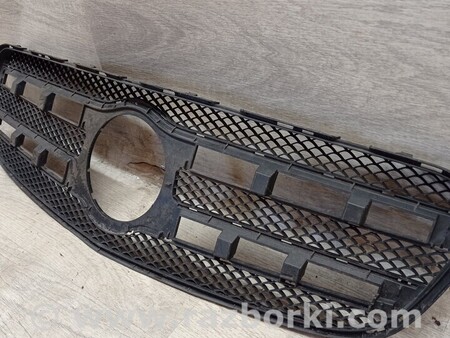 ФОТО Решетка радиатора бампера переднего центральная для Mercedes-Benz GLA-Class Киев