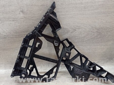 ФОТО Кронштейн кріплення направляюча заднього бампера лівий для Mercedes-Benz GLE-Class Киев