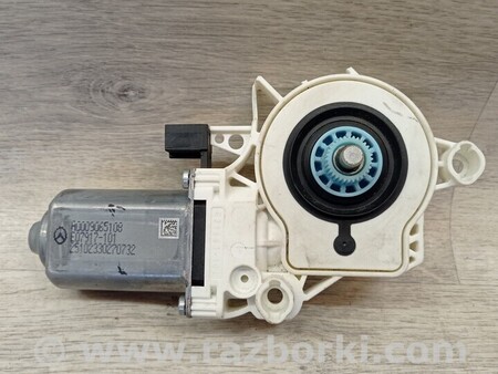 ФОТО Моторчик склопідіймача двері дверки задній правий для Mercedes-Benz GLE-Class Киев