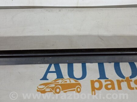 ФОТО Ущільнювач скла задніх лівих дверей для Mercedes-Benz GLK-CLASS X204 (08-15) Киев