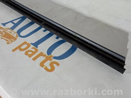 ФОТО Ущільнювач скла задніх лівих дверей для Mercedes-Benz GLK-CLASS X204 (08-15) Киев