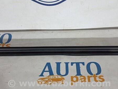 ФОТО Ущільнювач скла передніх лівих дверей для Mercedes-Benz GLK-CLASS X204 (08-15) Киев