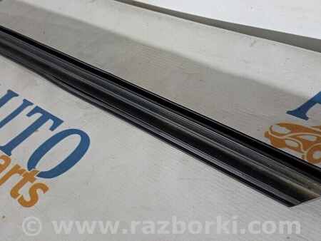 ФОТО Ущільнювач скла передніх лівих дверей для Mercedes-Benz GLK-CLASS X204 (08-15) Киев