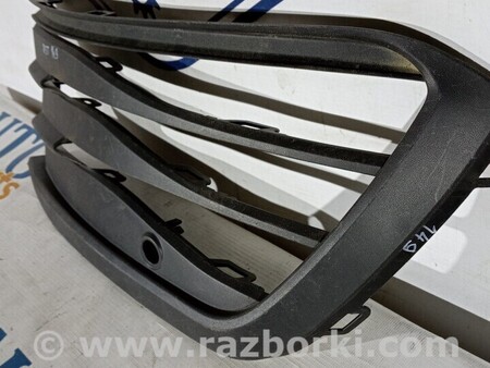 ФОТО Решетка бампера переднего правая для Volkswagen Golf VII Mk7 (08.2012-...) Киев