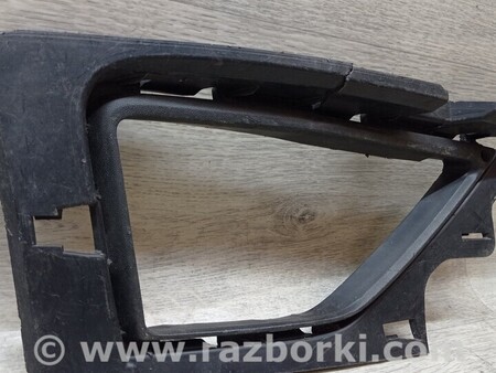 ФОТО Решітка накладка переднього бампера права Деф для Volkswagen Golf VII Mk7 (08.2012-...) Киев