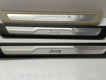 ФОТО Внутренняя накладка на порог передней левой двери для Jeep Grand Cherokee Киев