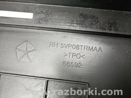 ФОТО Внутренняя накладка порога правая для Jeep Grand Cherokee Киев