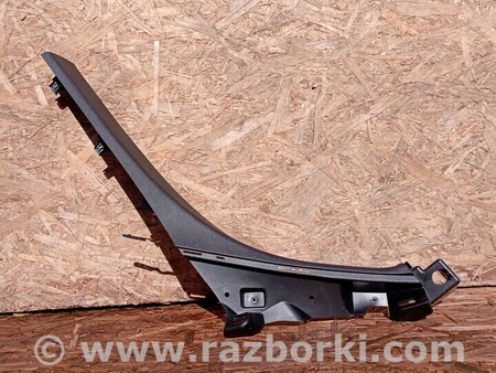 ФОТО Защита стойки задней левой пластик салона для Jeep Grand Cherokee Киев