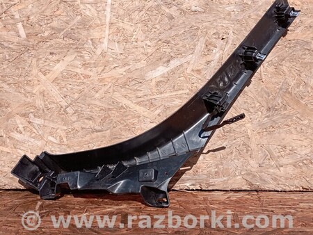 ФОТО Защита стойки задней левой пластик салона для Jeep Grand Cherokee Киев