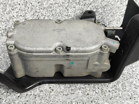 ФОТО Корпус топливного фильтра для Jeep Grand Cherokee Киев