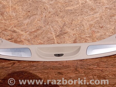 ФОТО Накладка порога багажника бежевая для Jeep Grand Cherokee Киев