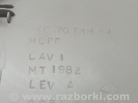 ФОТО Накладка правая бежевая для Jeep Grand Cherokee Киев