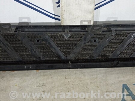 ФОТО Правий поріг для Jeep Grand Cherokee Киев