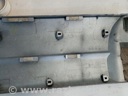 ФОТО Молдинг двери передней правой для Suzuki Grand Vitara Київ