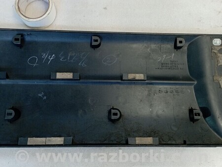 ФОТО Молдинг двери передний для Suzuki Grand Vitara Київ