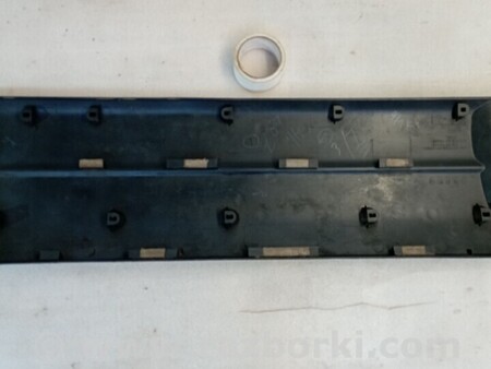 ФОТО Молдинг двери передний для Suzuki Grand Vitara Киев