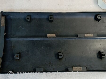 ФОТО Молдинг двери передний для Suzuki Grand Vitara Киев