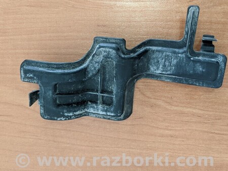 ФОТО Уплотнитель радиатора левый для Toyota Hilux Киев