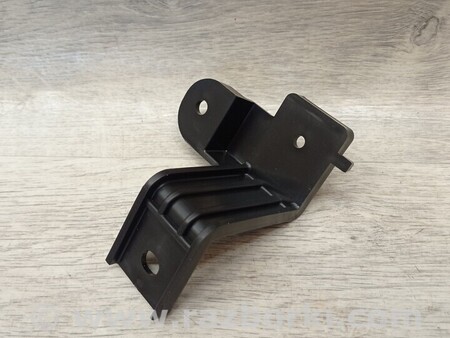 ФОТО Кронштейн кріплення направляюча заднього бампера нижній лівий для Hyundai i20 Киев