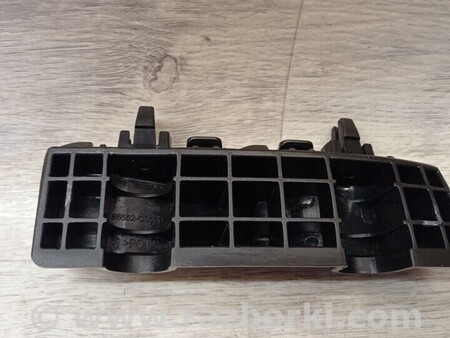 ФОТО Кронштейн кріплення направляюча переднього бампера правий для Hyundai i20 Киев