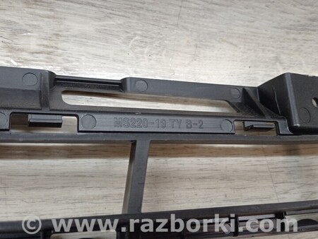 ФОТО Решетка бампера переднего нижняя для Hyundai i20 Киев