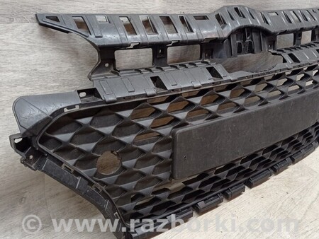 ФОТО Решетка радиатора бампера переднего для Hyundai i20 Киев