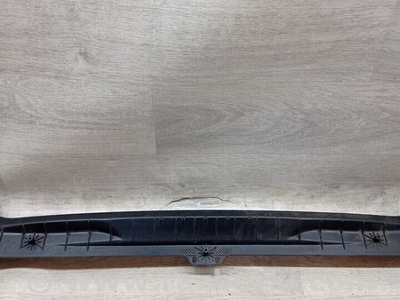 ФОТО Накладка крышки багажника для BMW i3 Киев