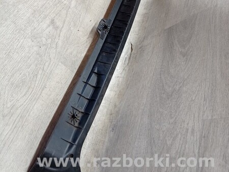 ФОТО Накладка крышки багажника для BMW i3 Киев