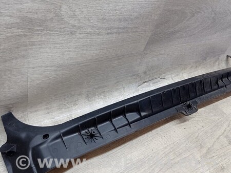 ФОТО Накладка крышки багажника для BMW i3 Киев