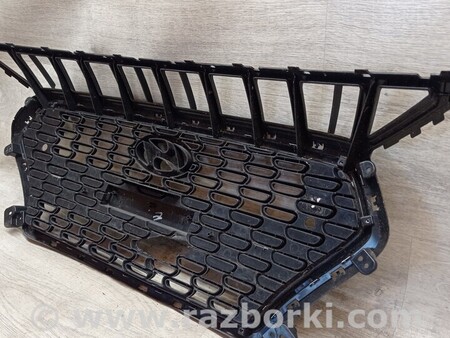 ФОТО Решетка радиатора бампера переднего для Hyundai i30 Київ