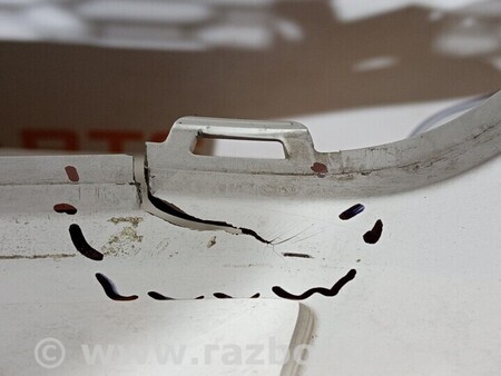 ФОТО Бампер передний трещина для Seat Ibiza Киев