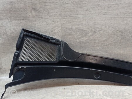 ФОТО Жабо водовідвід накладка під лобове скло права для Seat Ibiza Киев