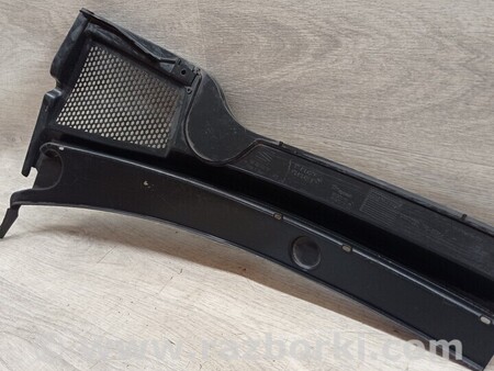 ФОТО Жабо водовідвід накладка під лобове скло права для Seat Ibiza Киев