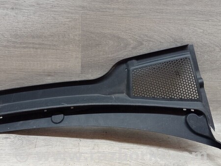 ФОТО Жабо водовідвід накладка під лобове скло права для Seat Ibiza Киев