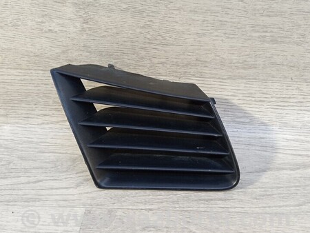 ФОТО Решетка бампера переднего правая для Seat Ibiza Киев