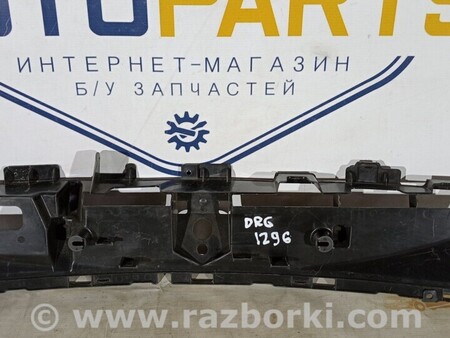 ФОТО Кронштейн решітки радіатора для Suzuki Ignis Киев