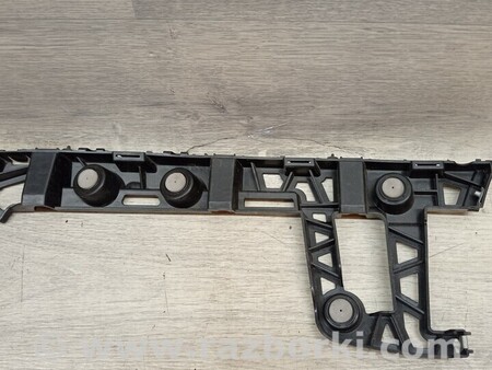 ФОТО Кронштейн кріплення направляюча заднього бампера лівий Універсал для Opel Insignia Киев