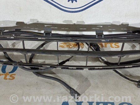 ФОТО Решетка бампера переднего центральная проводкой решітка для Opel Insignia Киев