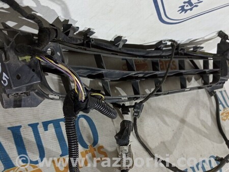 ФОТО Решетка бампера переднего центральная проводкой решітка для Opel Insignia Киев