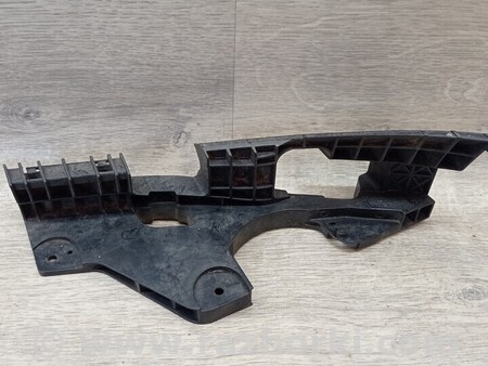 ФОТО Кронштейн кріплення направляюча переднього бампера правий для Lexus IS Киев