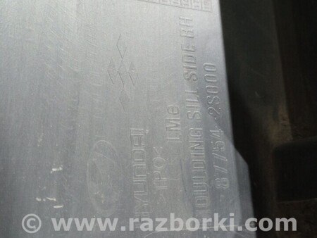 ФОТО Поріг пластиковий правий для Hyundai ix35 Tucson Київ