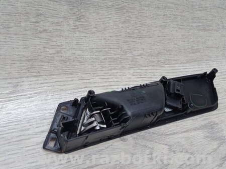 ФОТО Ручка двері внутрішня передня права для Volkswagen Jetta (все года выпуска + USA) Киев