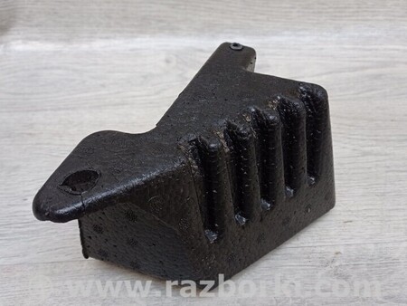 ФОТО Шумоизоляция дверей правая для Volkswagen Jetta (все года выпуска + USA) Киев