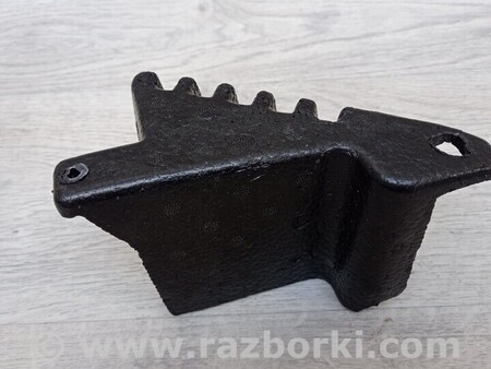 ФОТО Шумоизоляция дверей правая для Volkswagen Jetta (все года выпуска + USA) Киев