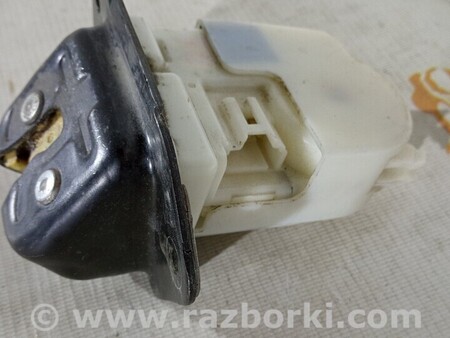 ФОТО Замок крышки багажника замок кришки багажника для Nissan Juke (10-19) Киев