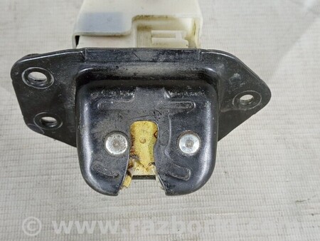 ФОТО Замок крышки багажника замок кришки багажника для Nissan Juke (10-19) Киев