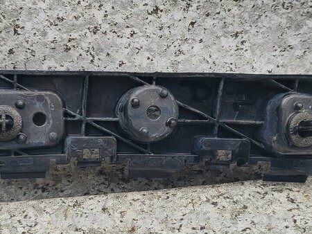 ФОТО Кронштейн бампера заднього лівий Кронштейн бампера заднего для Ford Ka Киев