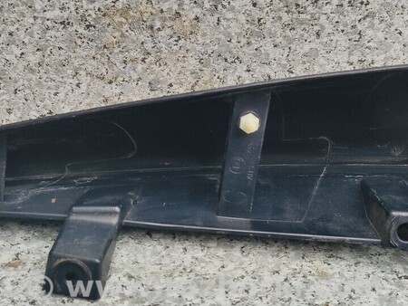 ФОТО Накладка задня над ліхтарем для Renault Kangoo Киев