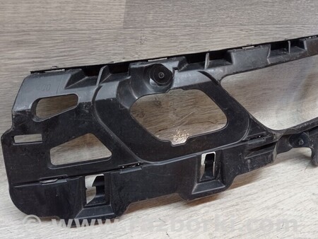 ФОТО Кронштейн кріплення башмак опора направляюча переднього бампера для Skoda Karoq (2016-...) Киев